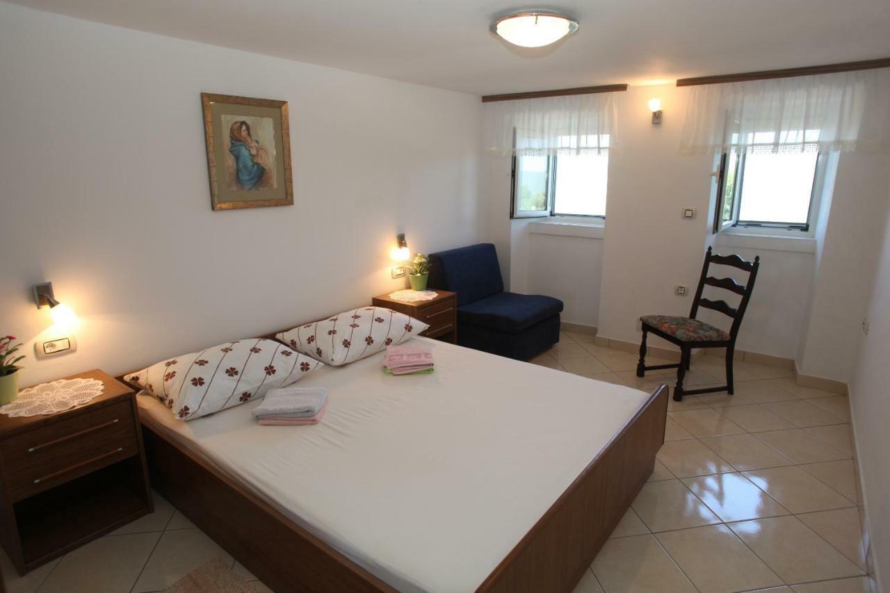 Accommodation Lily Vrana  Zimmer foto