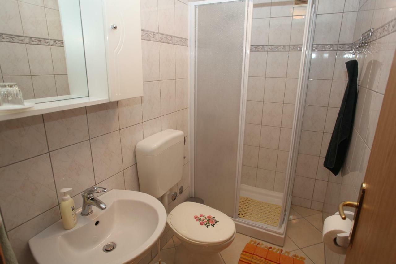 Accommodation Lily Vrana  Exterior foto