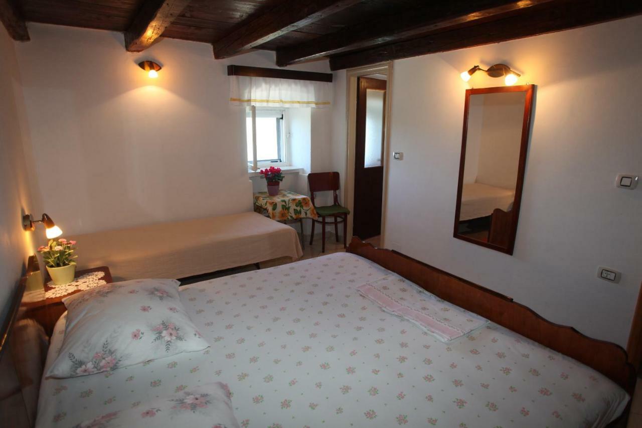 Accommodation Lily Vrana  Exterior foto